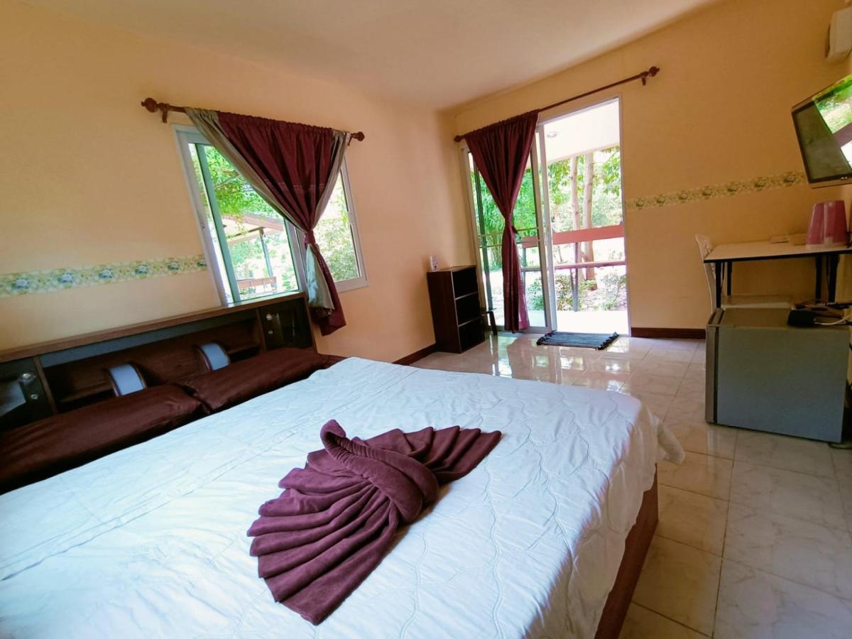 Win Gray Homestay Resort Pathiu Zewnętrze zdjęcie