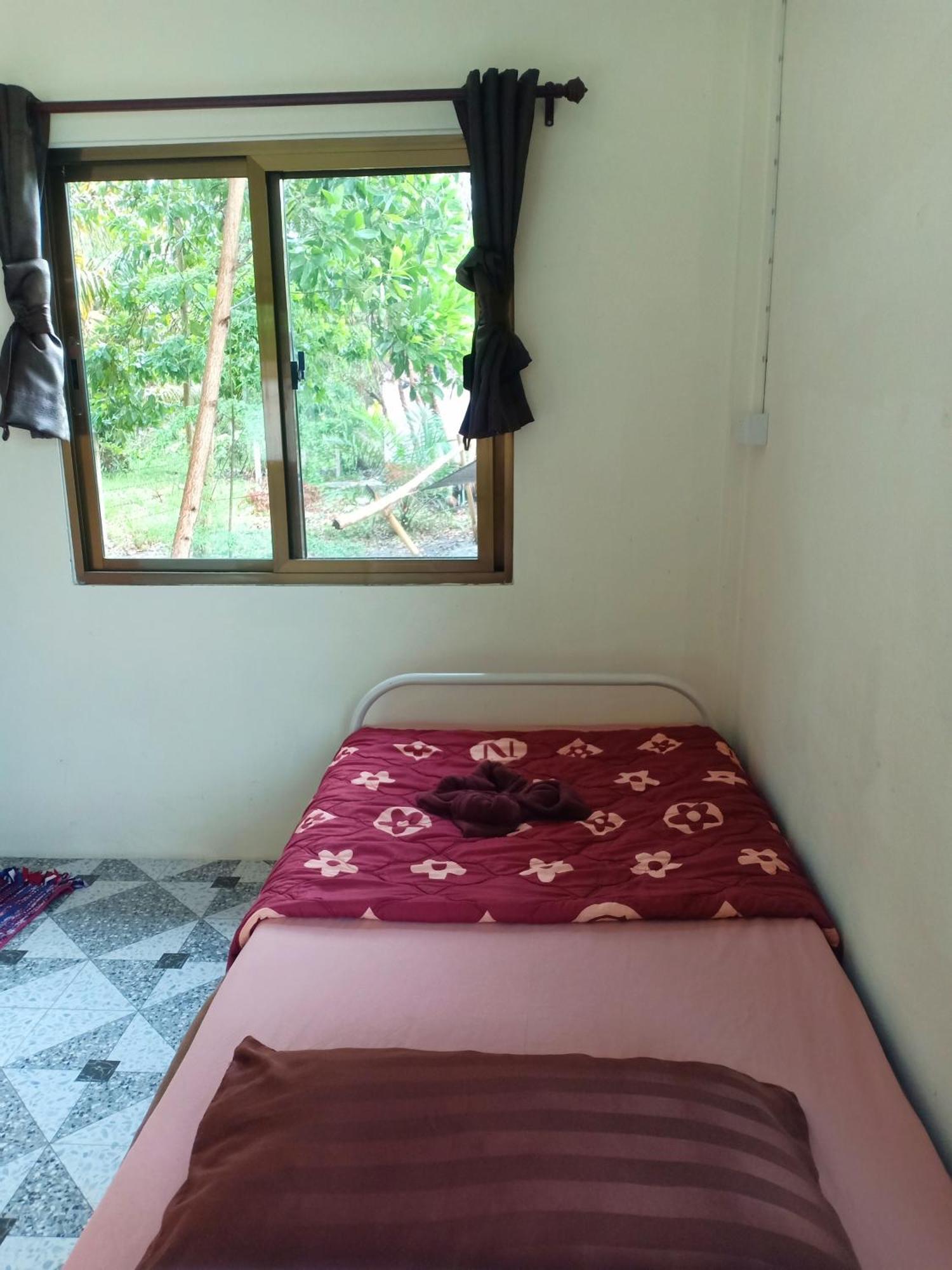 Win Gray Homestay Resort Pathiu Pokój zdjęcie